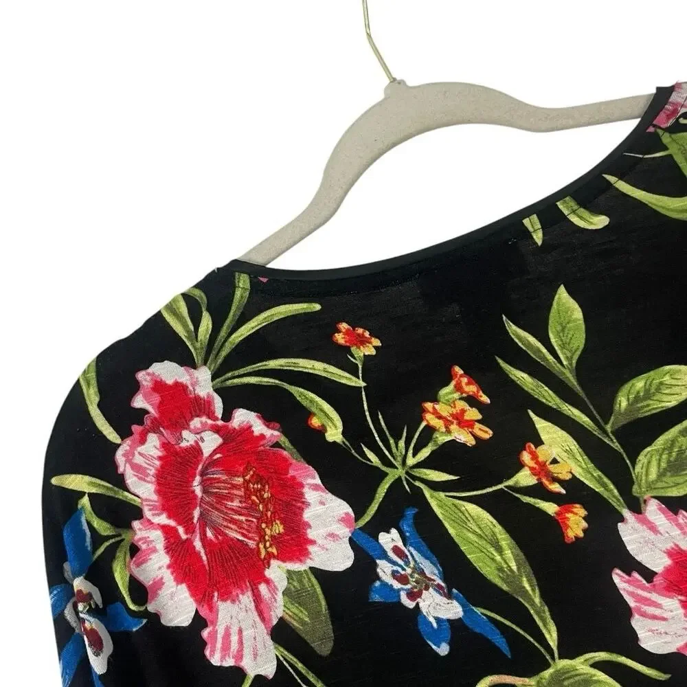Carmen Marc Valvo Black Floral V-Neck Blouse - Picture 6 of 8
